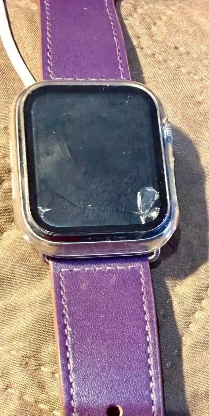 Apple Watch Series 4 Stainless Steel 44mm w/ Purple Leathr Band Note: Screen Cra